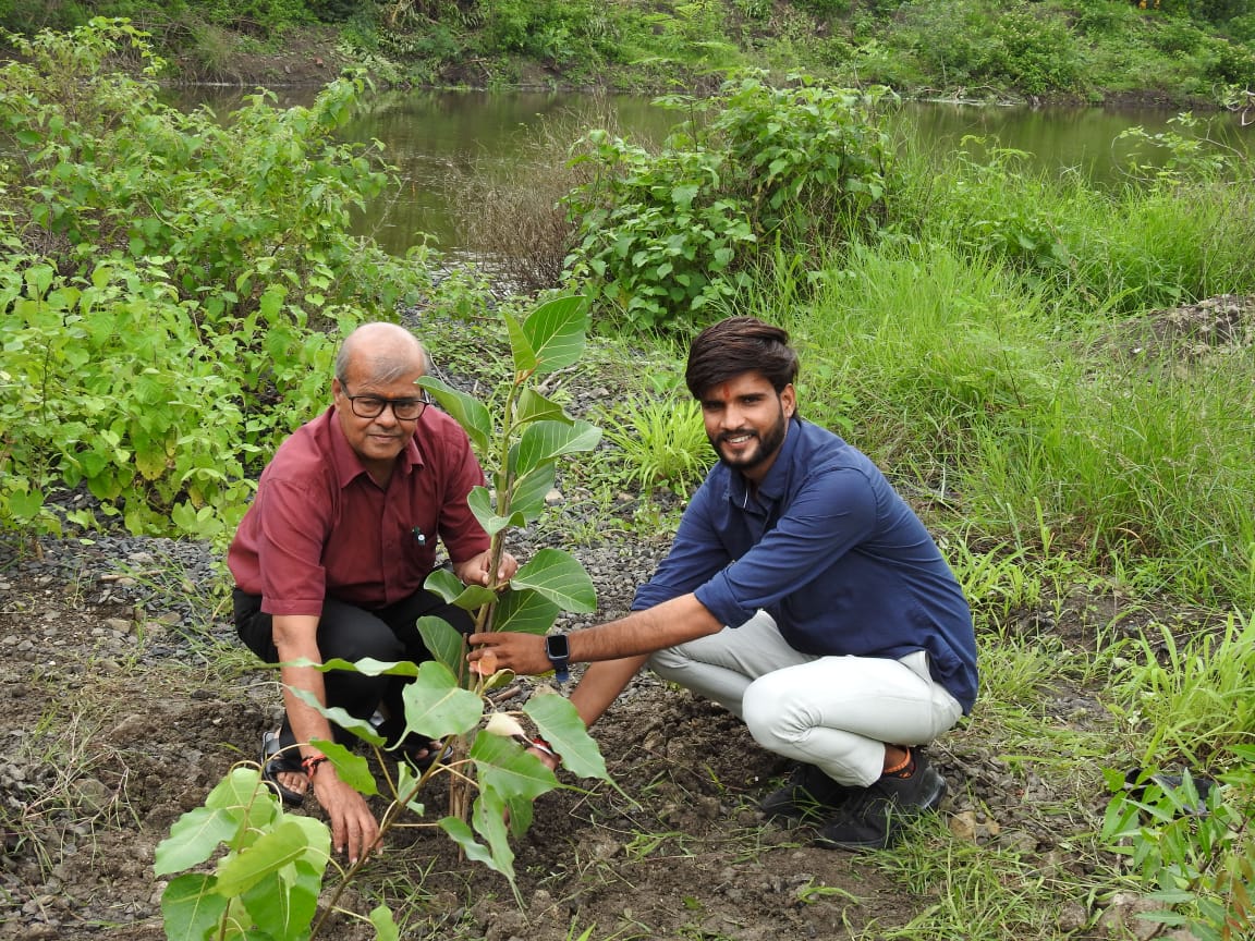 Sevnam Foundation volunteers planting trees